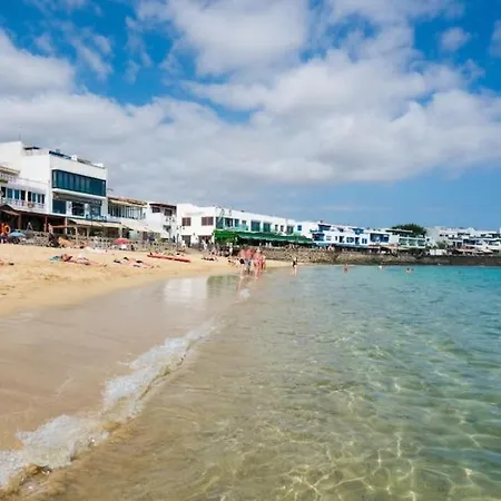 Bright 2 Minutes From The 公寓